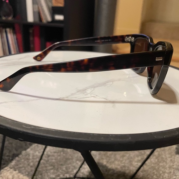 Authentic Gucci Havana men’s sunglasses - Picture 4 of 9